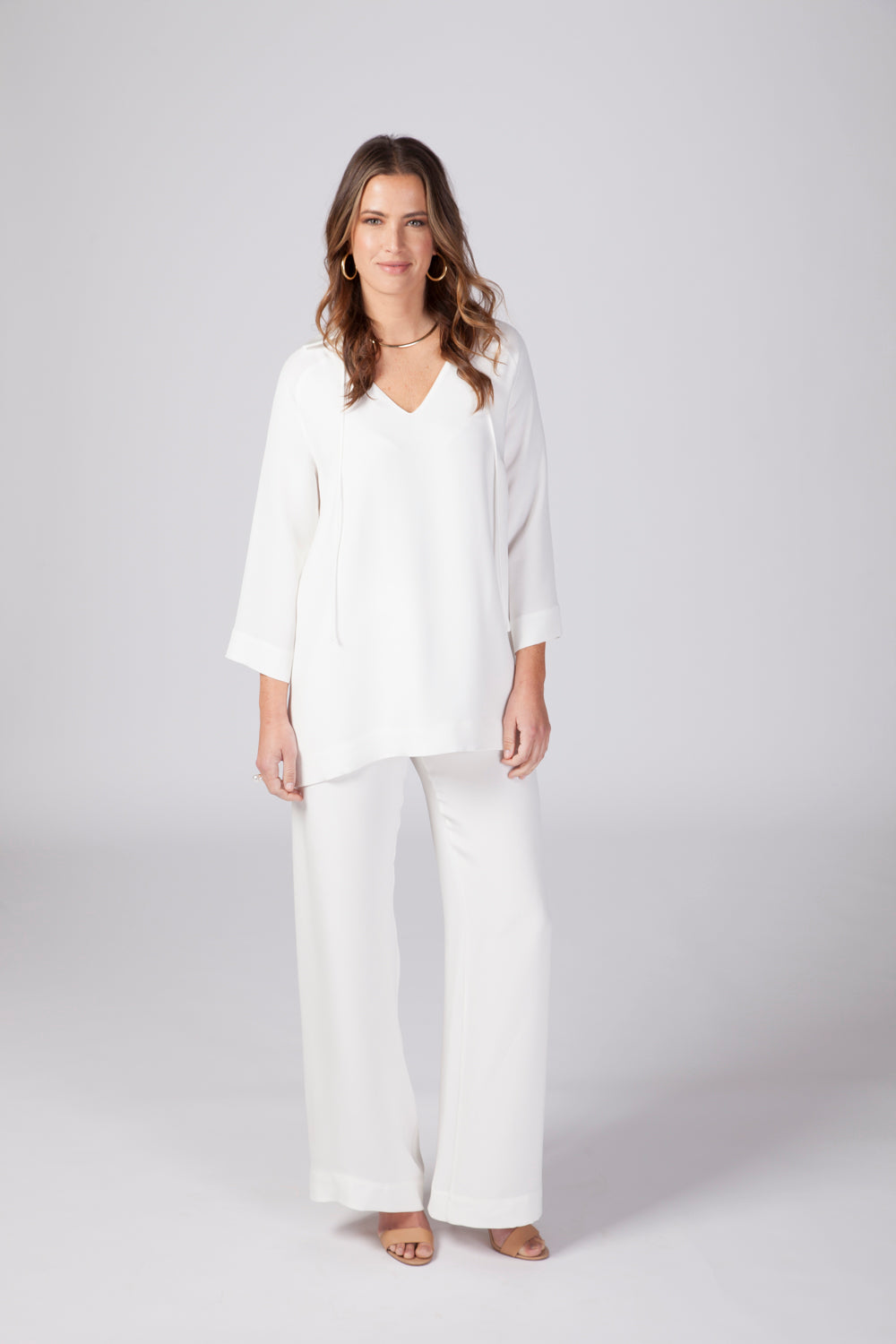 Womens White flowy, wide-legged silk trousers 