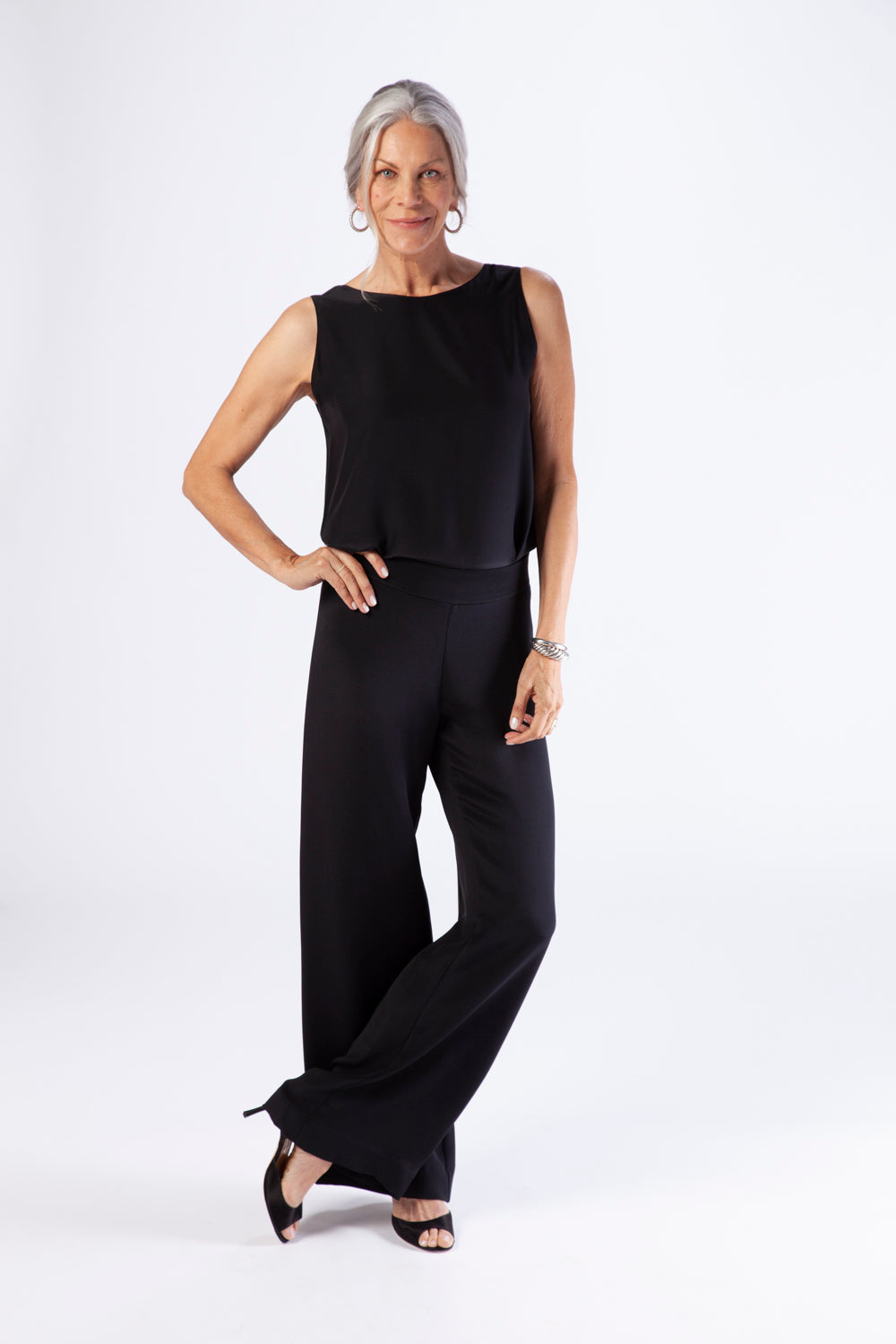 Womens Black flowy, wide-legged silk trousers 