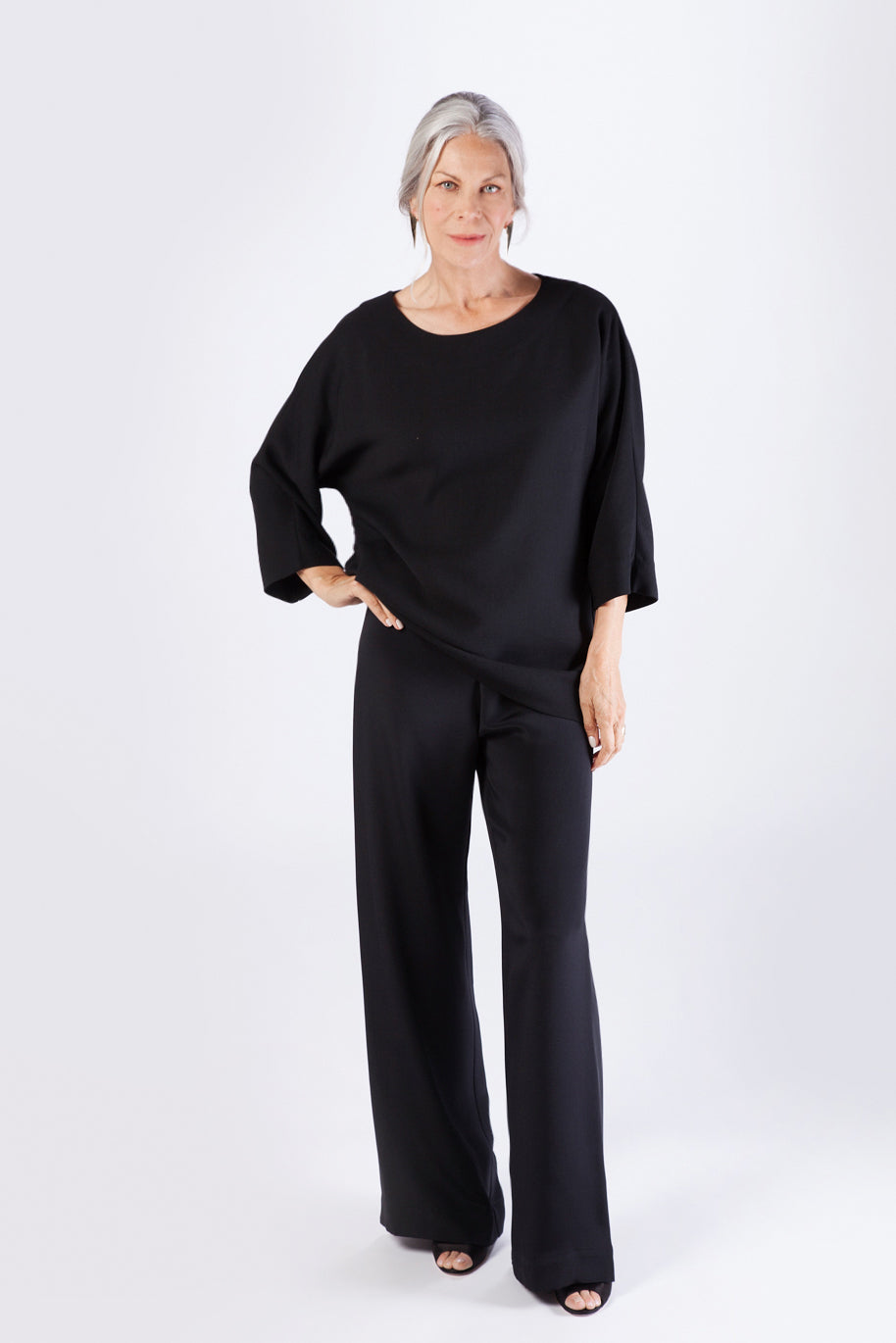 Womens Black flowy, wide-legged silk trousers 